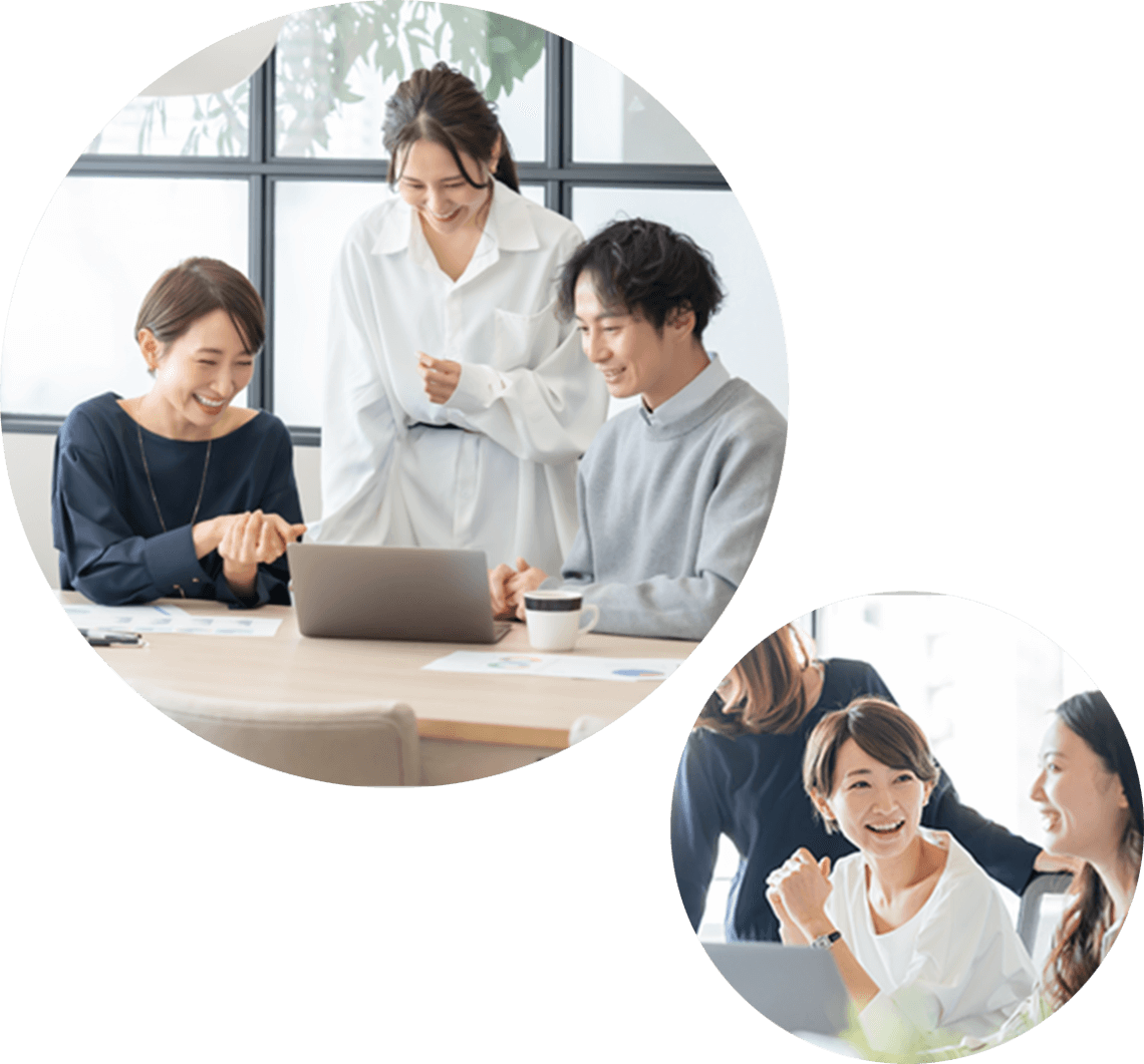 オフィスで働く男女